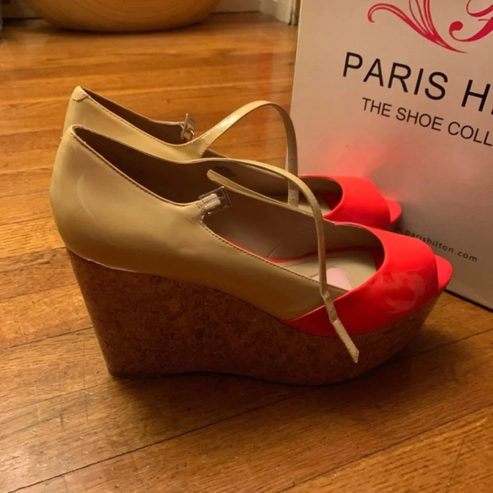Paris Hilton chunky cork